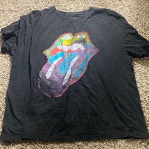 woman’s rolling stone t-shirt
